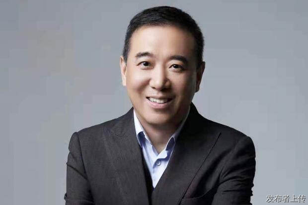 深圳注射隆鼻医生推荐：专业骨性隆鼻杨晓松巡诊医师